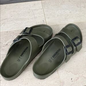 Birkenstock Men's Green Slide Sandals
